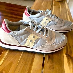 Old school Saucony Jazz Low Pro shoes